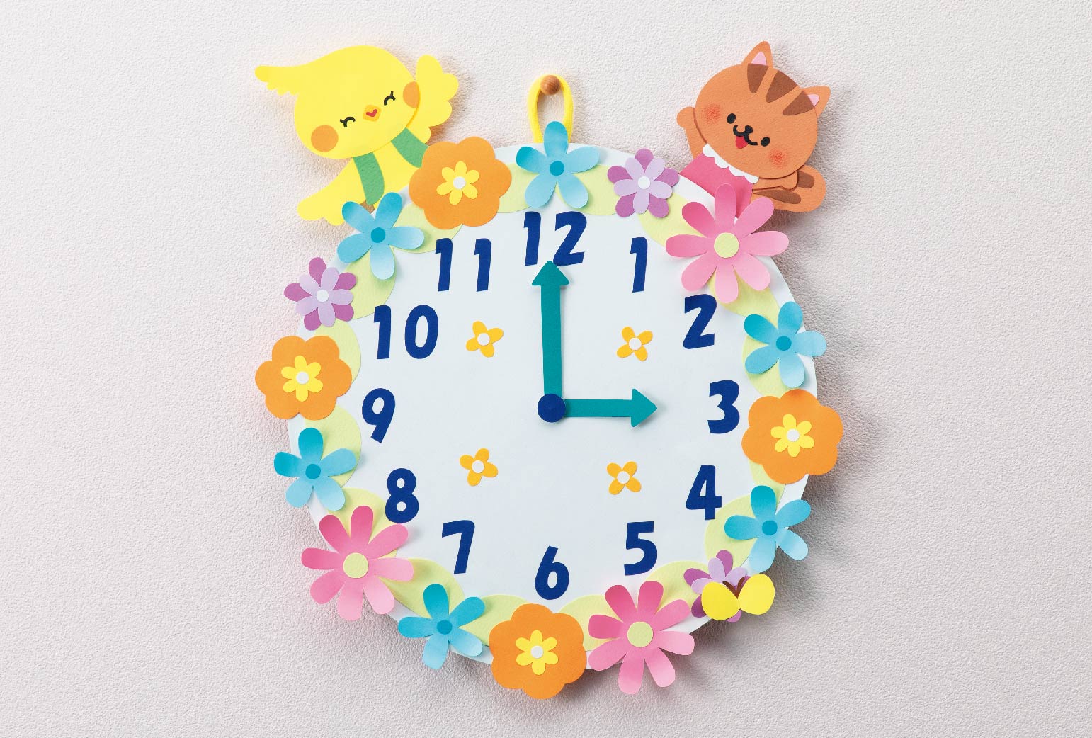 お花がいっぱい！壁掛け時計
